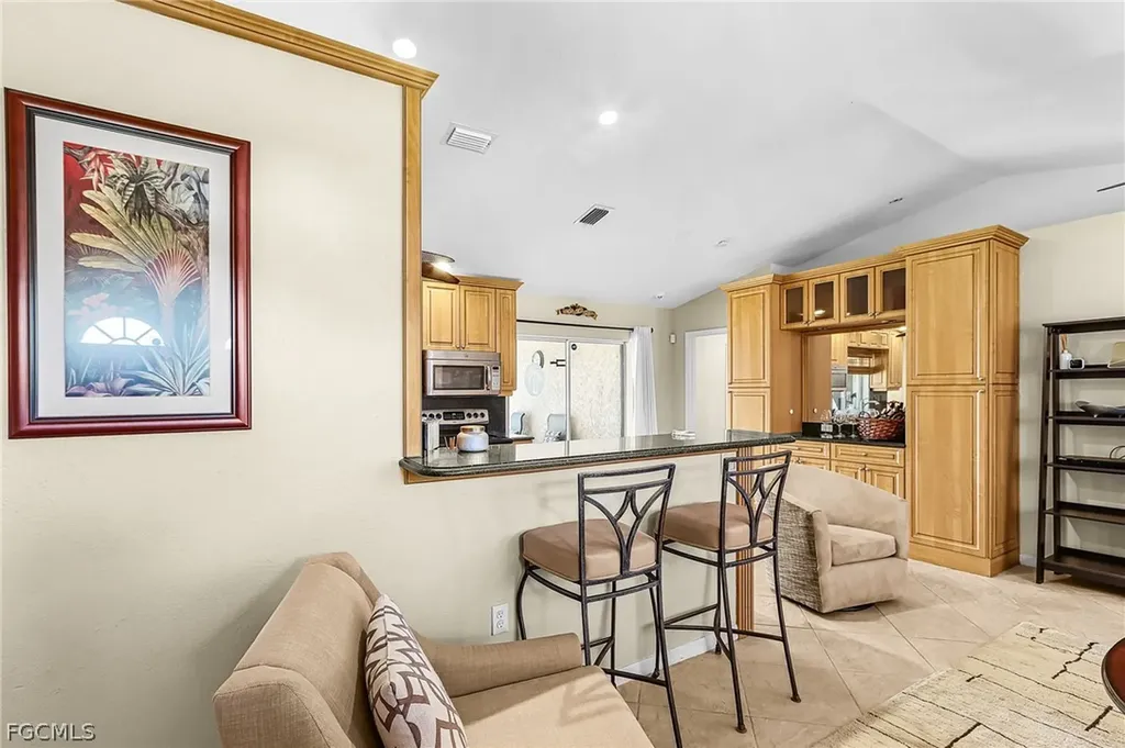 1932 SE 8th Avenue Cape Coral FL 33990