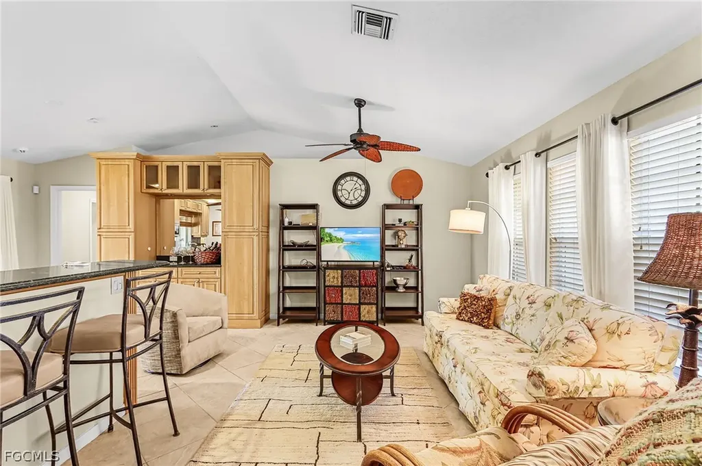 1932 SE 8th Avenue Cape Coral FL 33990