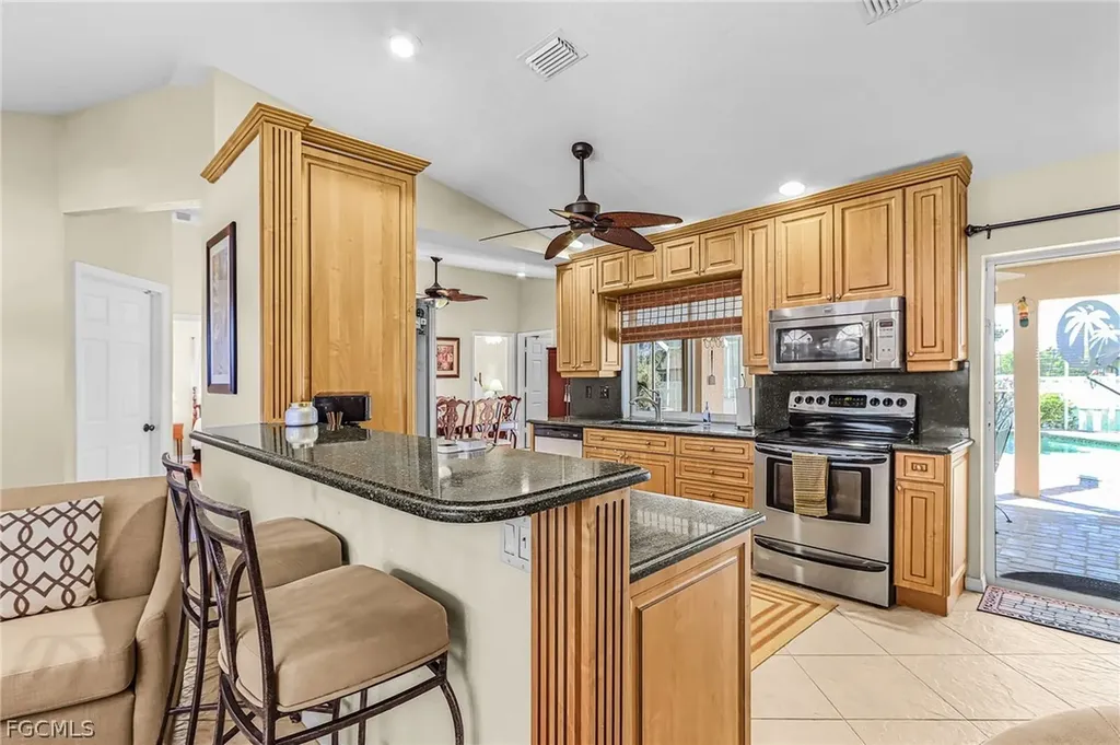 1932 SE 8th Avenue Cape Coral FL 33990