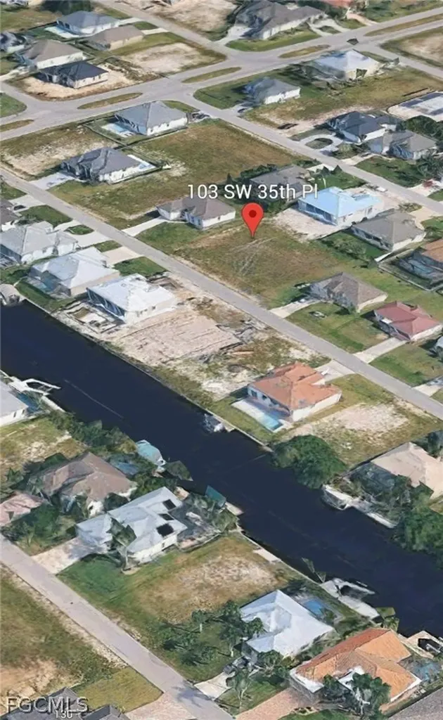 103 SW 35th Place Cape Coral FL 33991