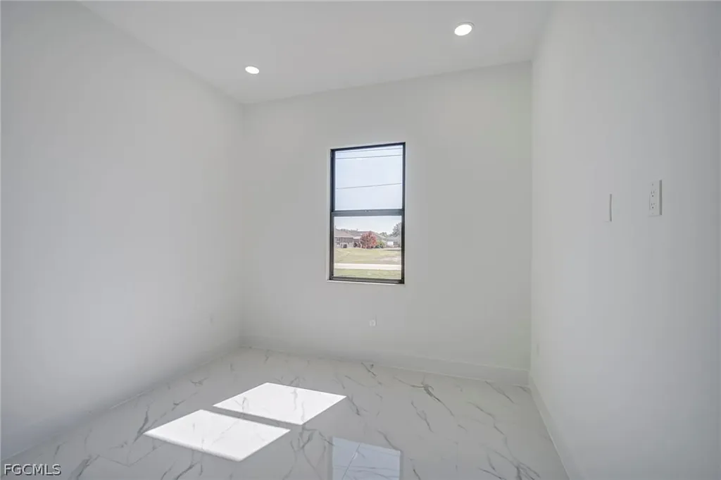1927 Redmont Avenue Lehigh Acres FL 33972