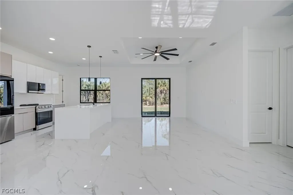 1927 Redmont Avenue Lehigh Acres FL 33972