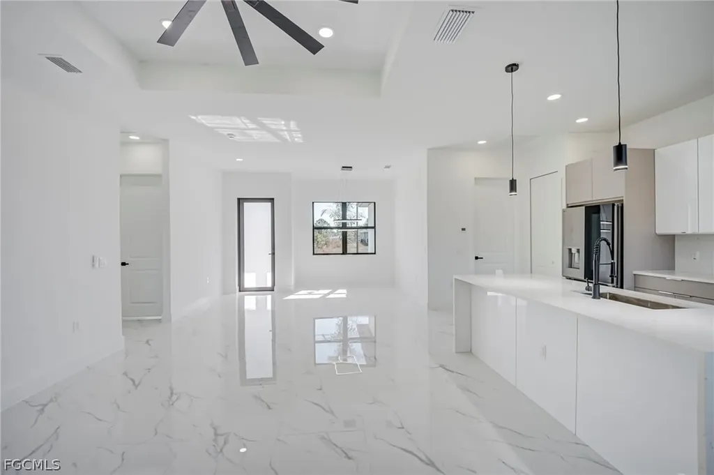 1927 Redmont Avenue Lehigh Acres FL 33972