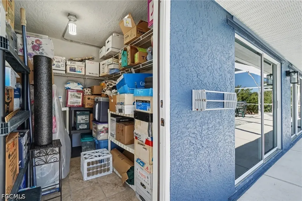 3775 NE 14th Place Cape Coral FL 33909
