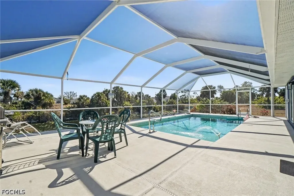 3775 NE 14th Place Cape Coral FL 33909