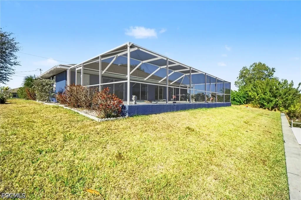 3775 NE 14th Place Cape Coral FL 33909