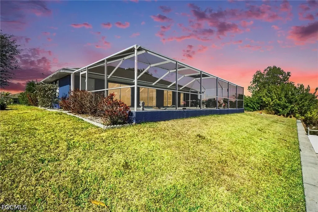 3775 NE 14th Place Cape Coral FL 33909
