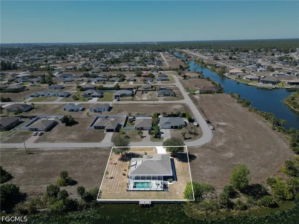 3775 NE 14th Place Cape Coral FL 33909