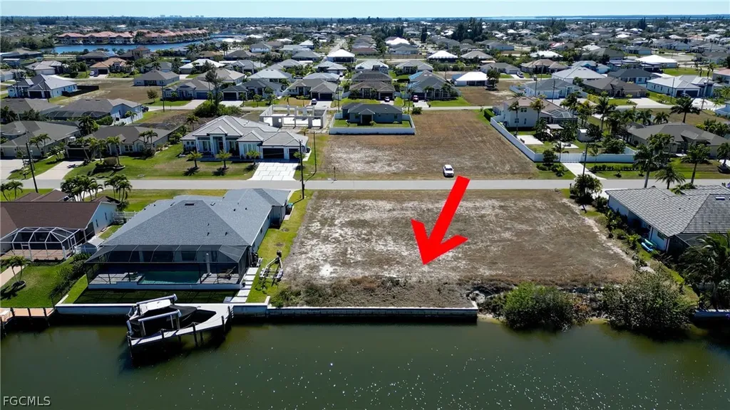 3327 NW 2nd Street Cape Coral FL 33993