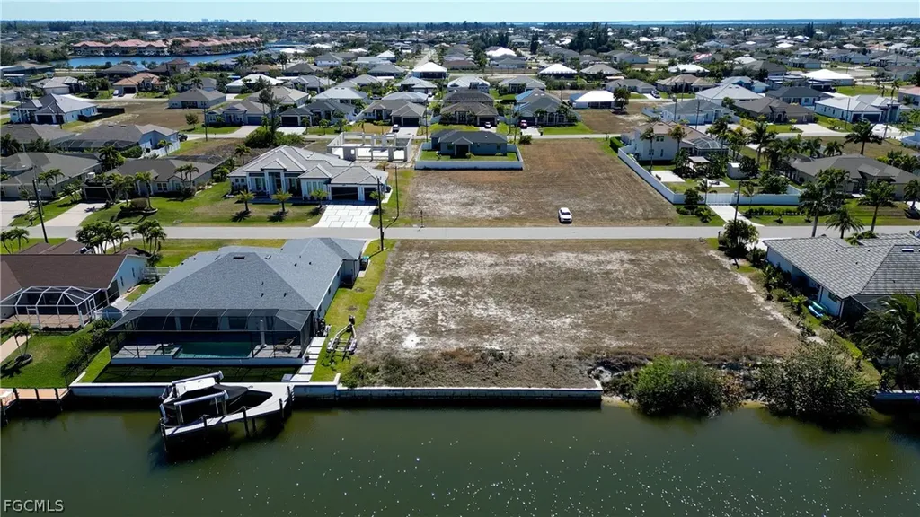 3327 NW 2nd Street Cape Coral FL 33993