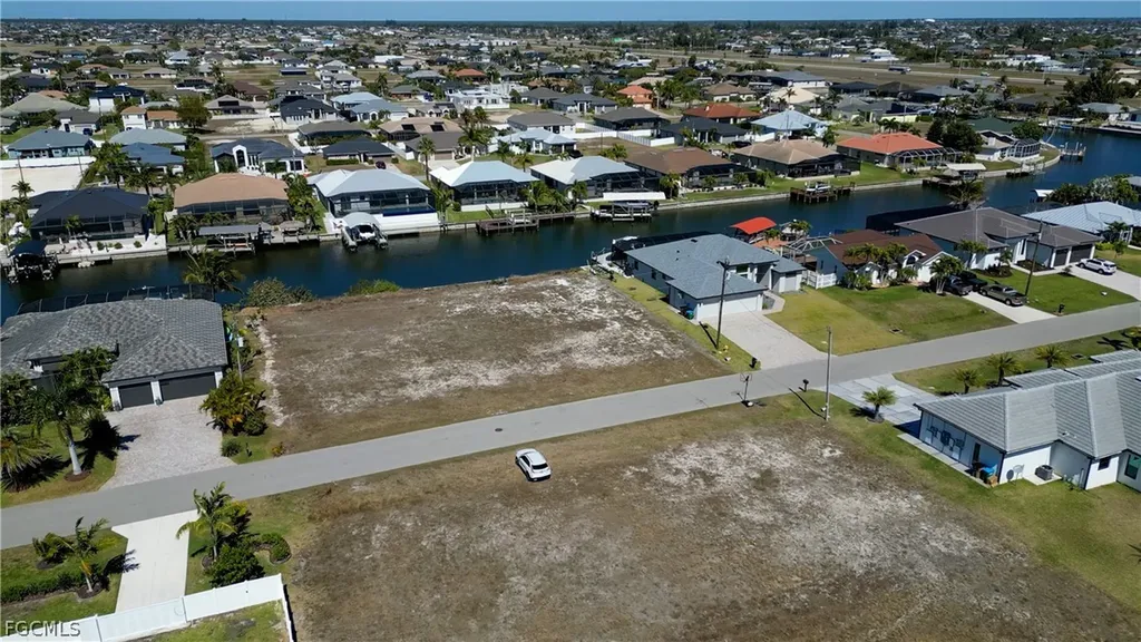 3327 NW 2nd Street Cape Coral FL 33993
