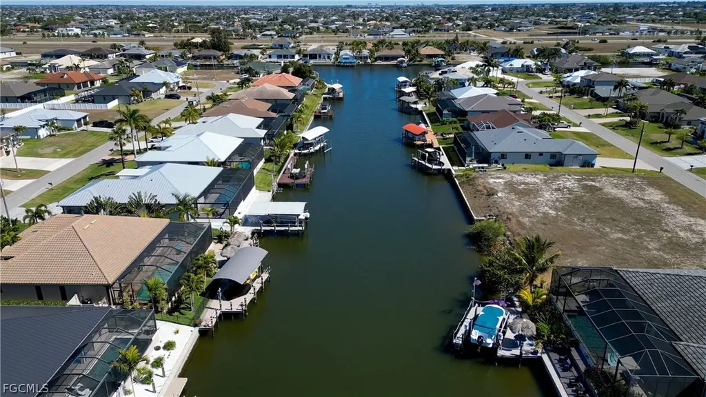 3327 NW 2nd Street Cape Coral FL 33993