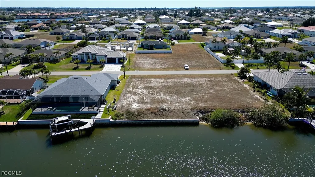 3327 NW 2nd Street Cape Coral FL 33993