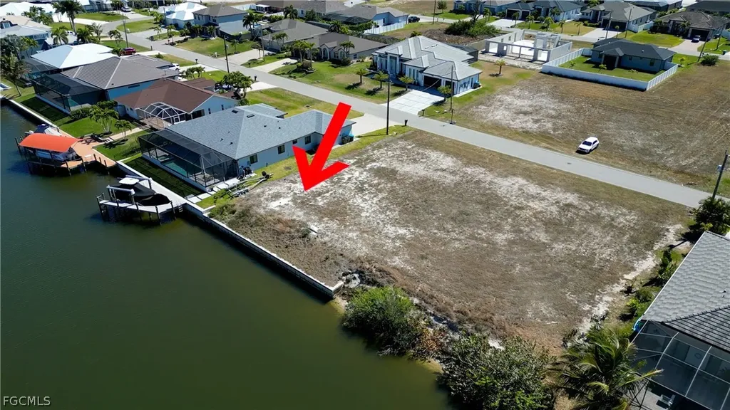 3327 NW 2nd Street Cape Coral FL 33993