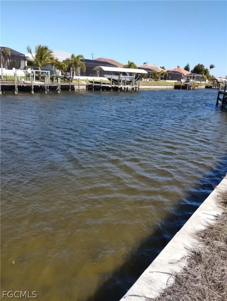 3327 NW 2nd Street Cape Coral FL 33993