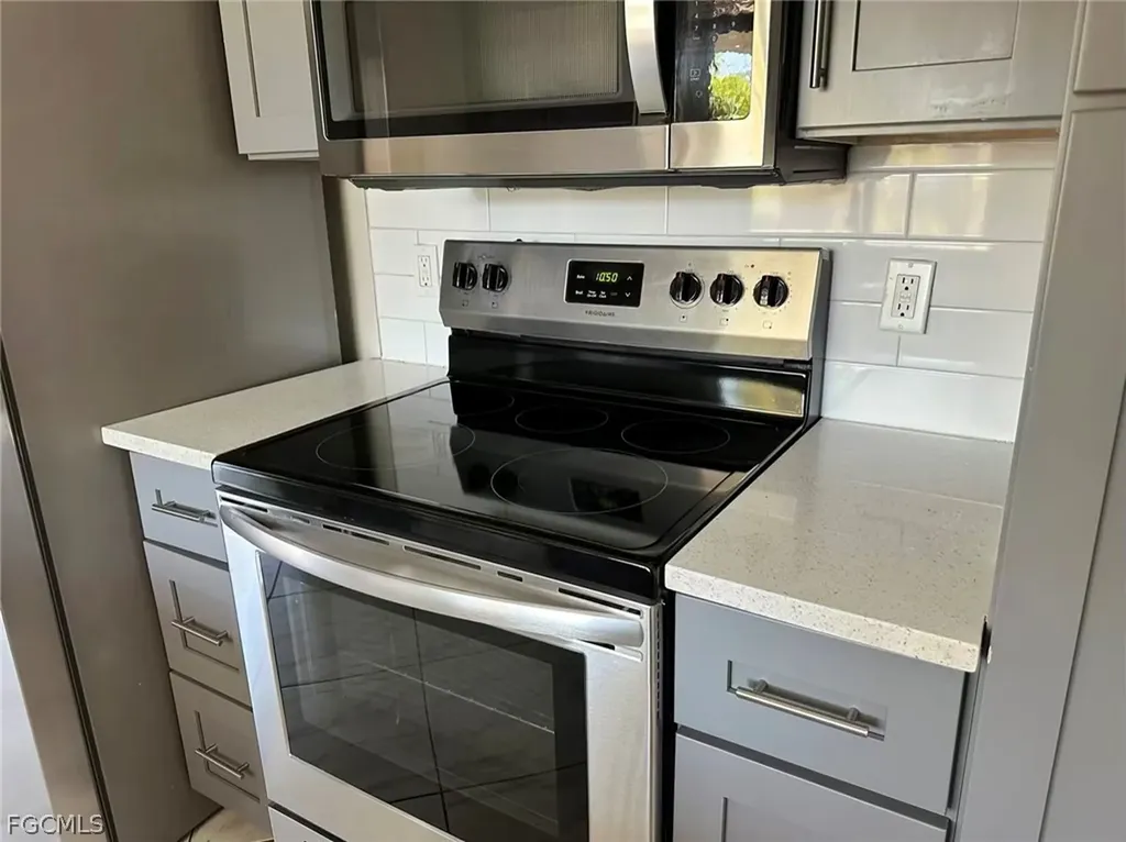 214 SE 7th Street Cape Coral FL 33990