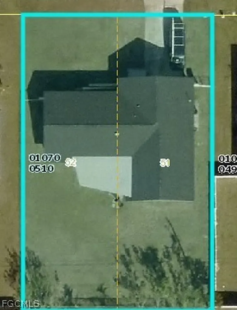 214 SE 7th Street Cape Coral FL 33990