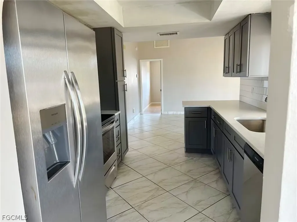 214 SE 7th Street Cape Coral FL 33990