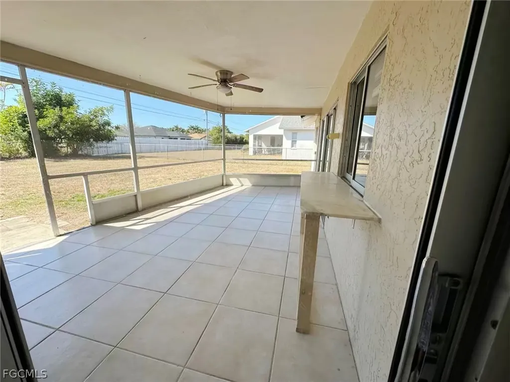 214 SE 7th Street Cape Coral FL 33990