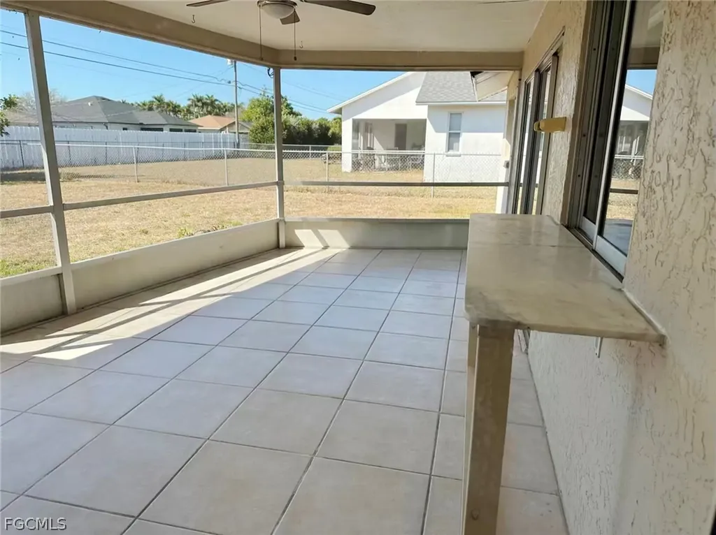214 SE 7th Street Cape Coral FL 33990