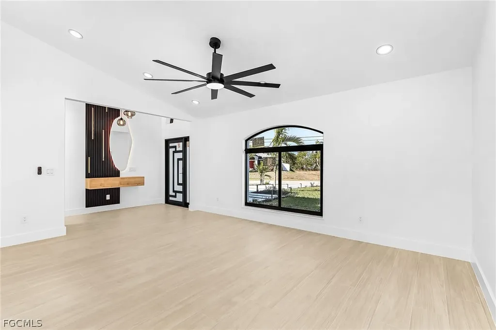 3321 SW 29th Avenue Cape Coral FL 33914