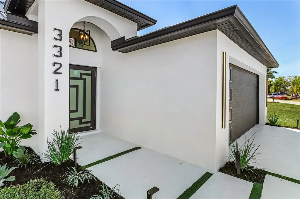 3321 SW 29th Avenue Cape Coral FL 33914