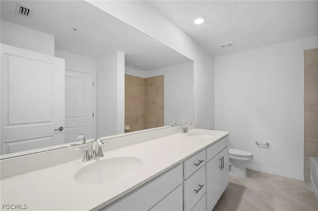 18421 Copperhead Court N Lehigh Acres FL 33936