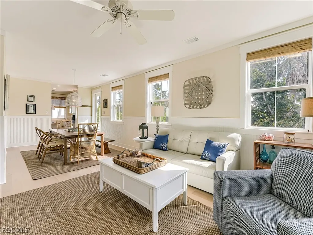 Sanibel FL, 1550 Centre Street