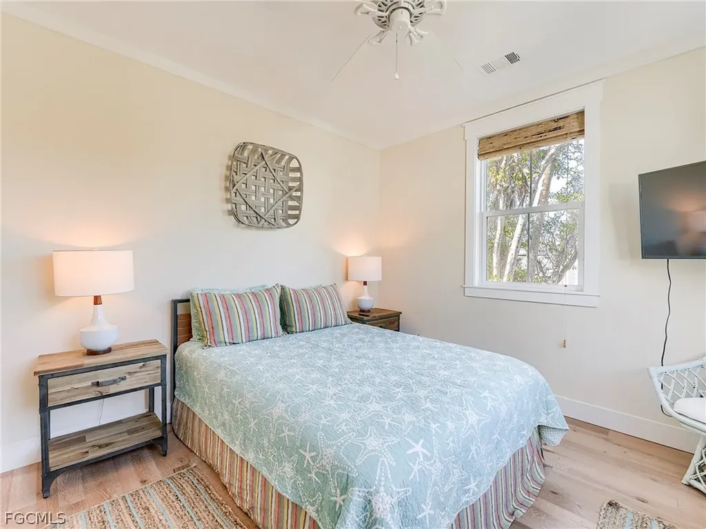 1550 Centre Street Sanibel FL 33957