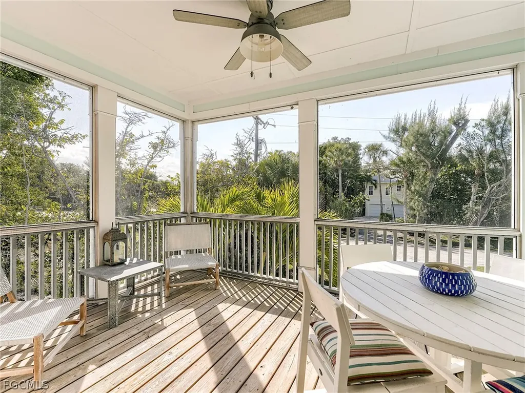 1550 Centre Street Sanibel FL 33957