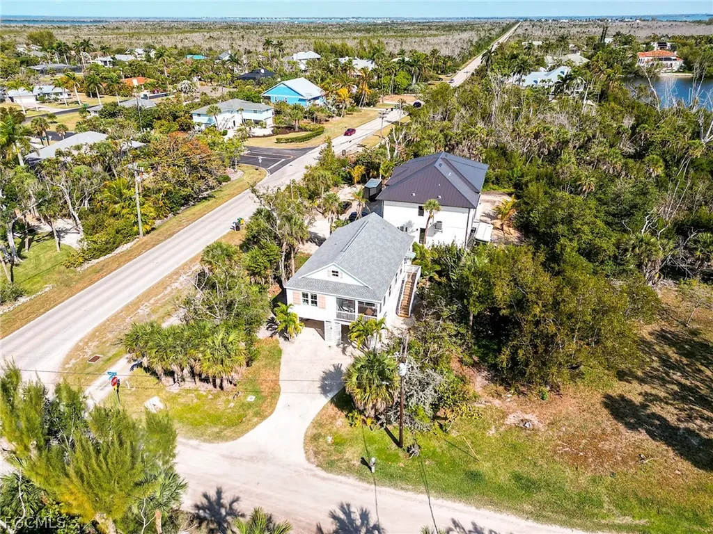 1550 Centre Street Sanibel FL 33957
