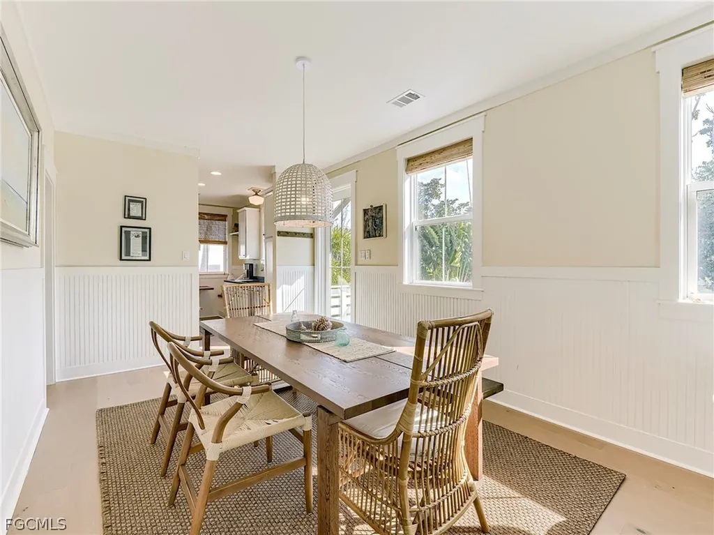 1550 Centre Street Sanibel FL 33957