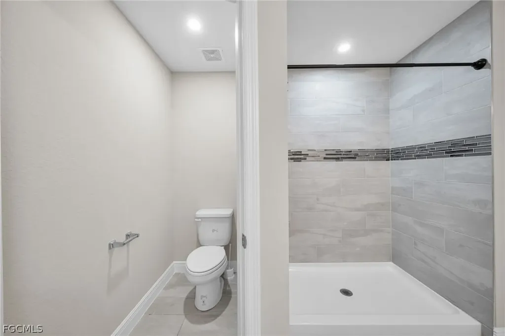 4326 NE 24th Place Cape Coral FL 33909