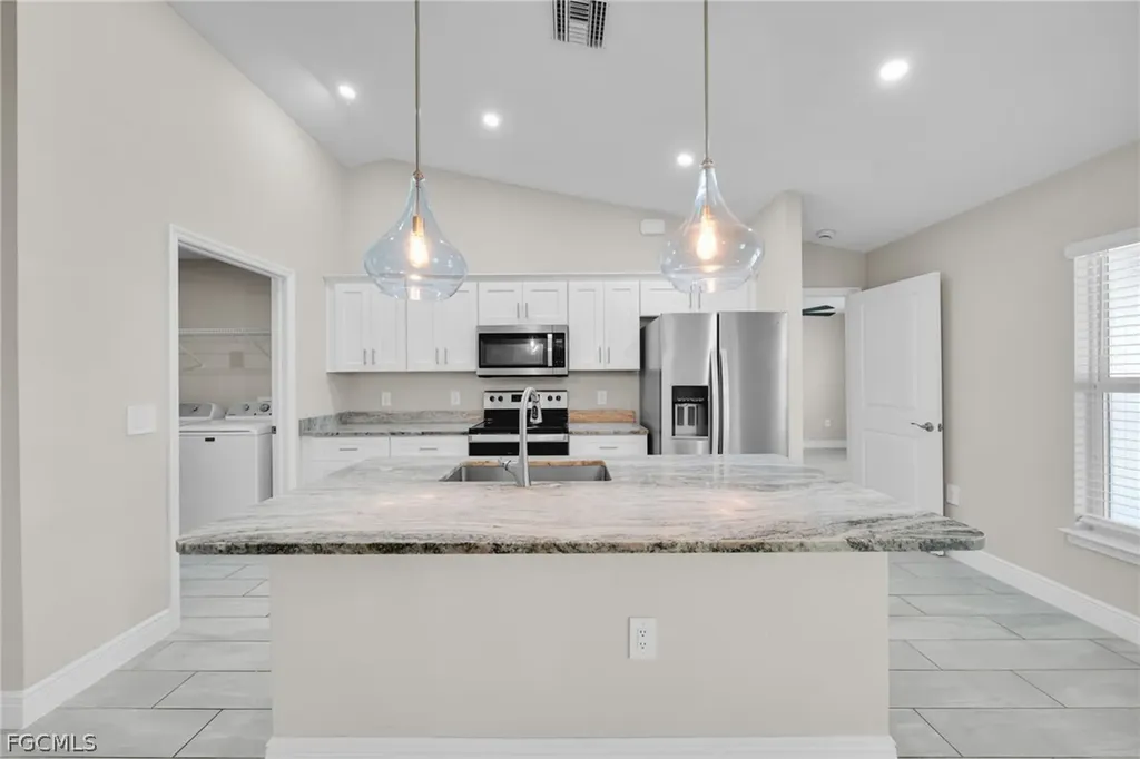 4326 NE 24th Place Cape Coral FL 33909