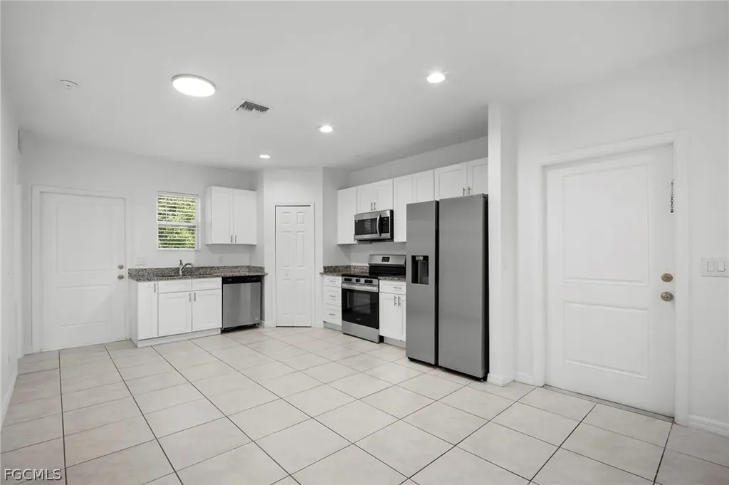 3309 Armstrong Court Fort Myers FL 33916