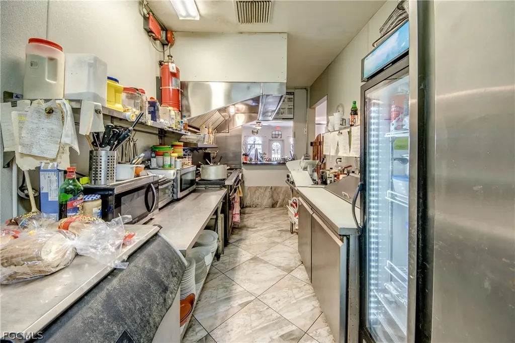 2414 Tamiami Trail Port Charlotte FL 33952
