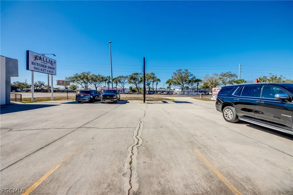 2414 Tamiami Trail Port Charlotte FL 33952