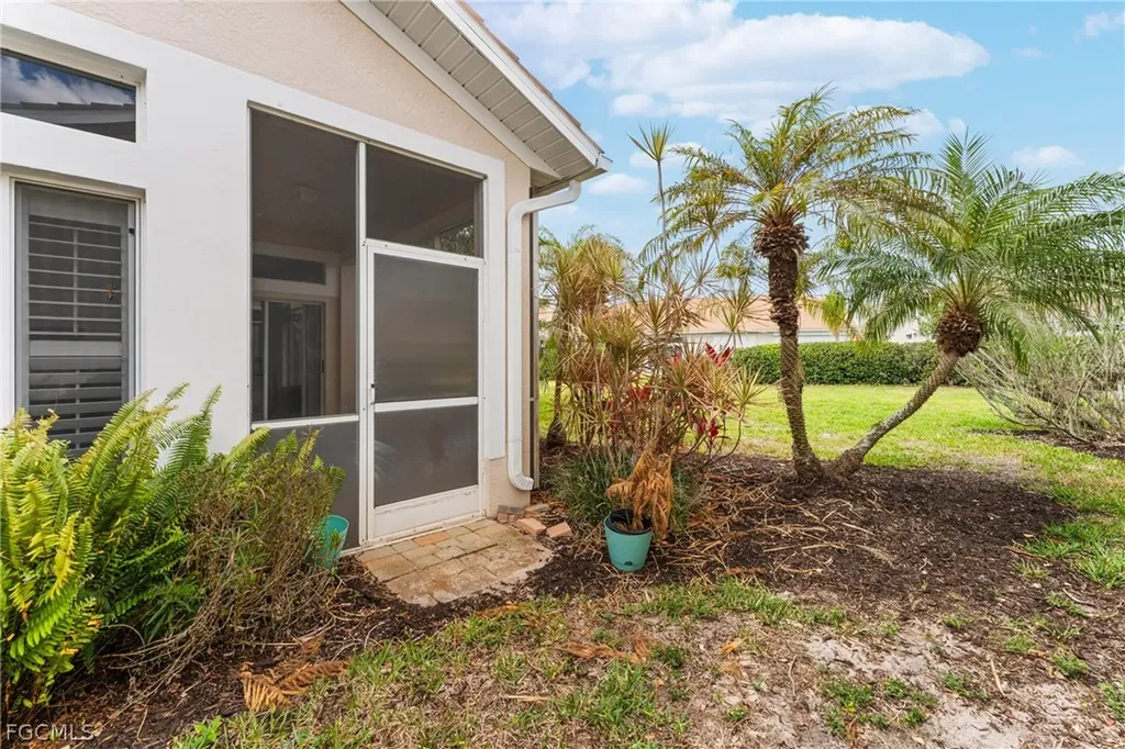 12739 Devonshire Lakes Circle Fort Myers FL 33913