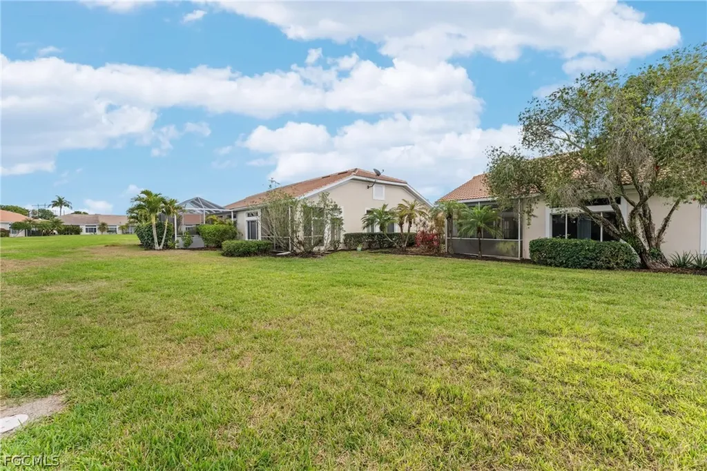 12739 Devonshire Lakes Circle Fort Myers FL 33913