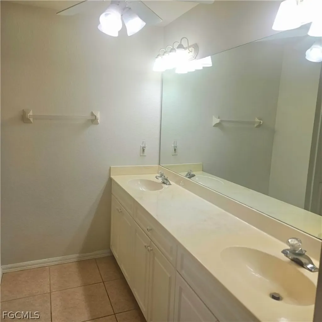 3315 SW 8th Court Cape Coral FL 33914