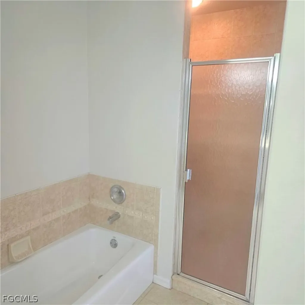 3315 SW 8th Court Cape Coral FL 33914