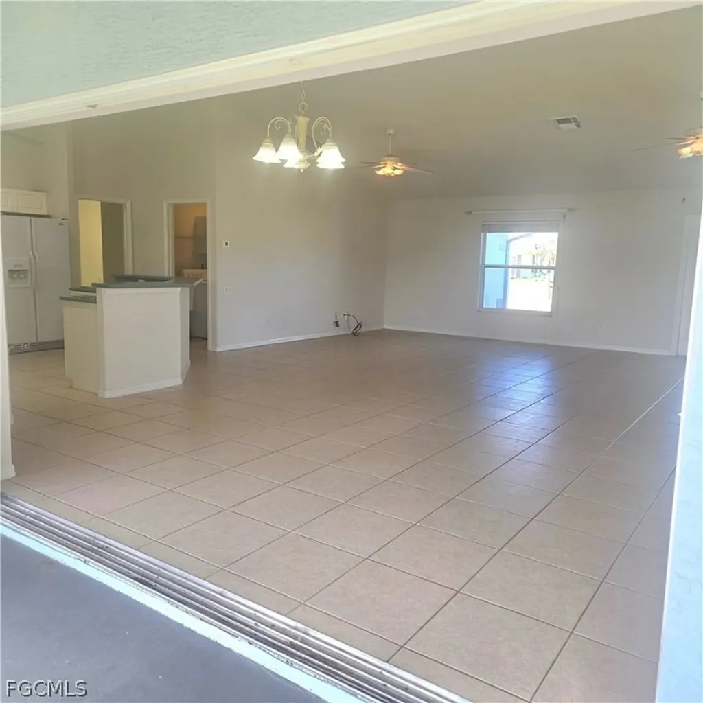 3315 SW 8th Court Cape Coral FL 33914