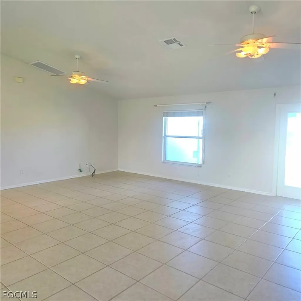 3315 SW 8th Court Cape Coral FL 33914