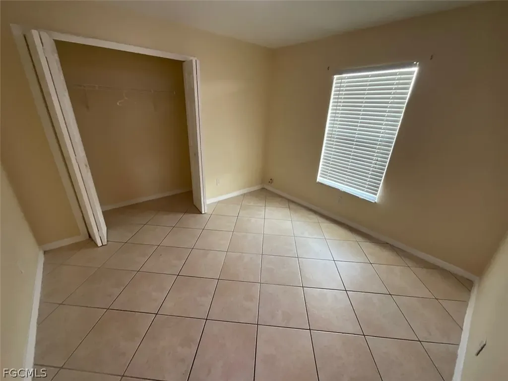 4005 1st Street SW Lehigh Acres FL 33976