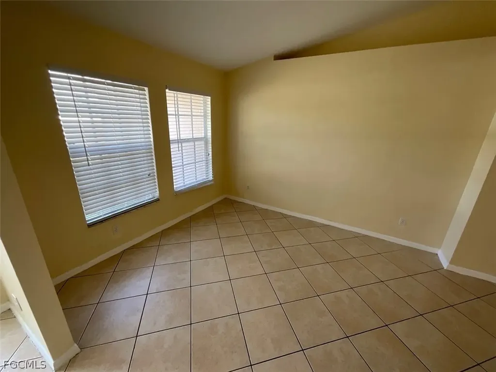 4005 1st Street SW Lehigh Acres FL 33976