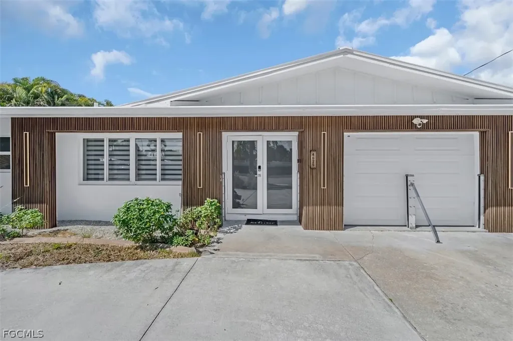 4625 Forest Glen Drive North Fort Myers FL 33903