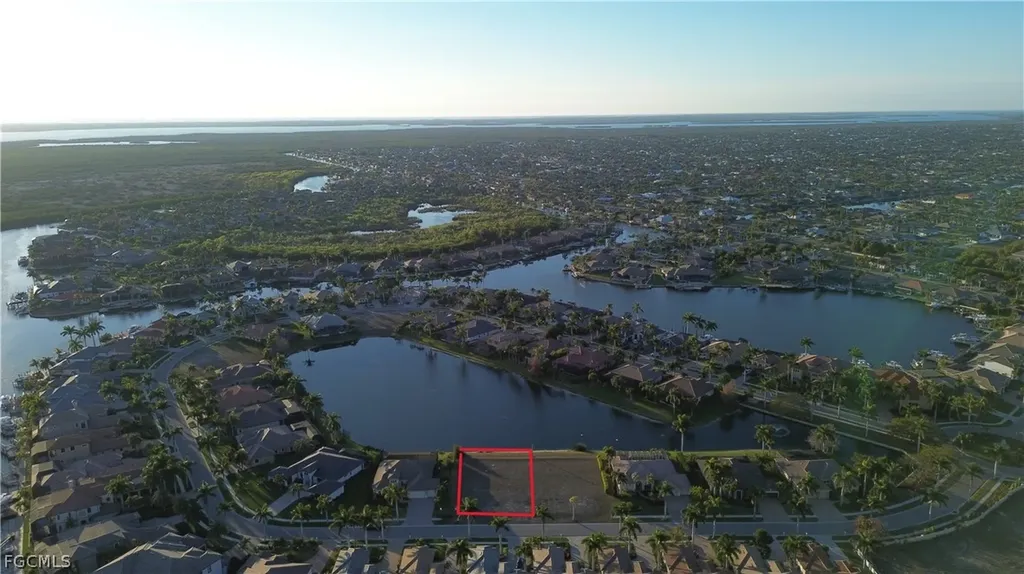 5808 Harbour Circle Cape Coral FL 33914