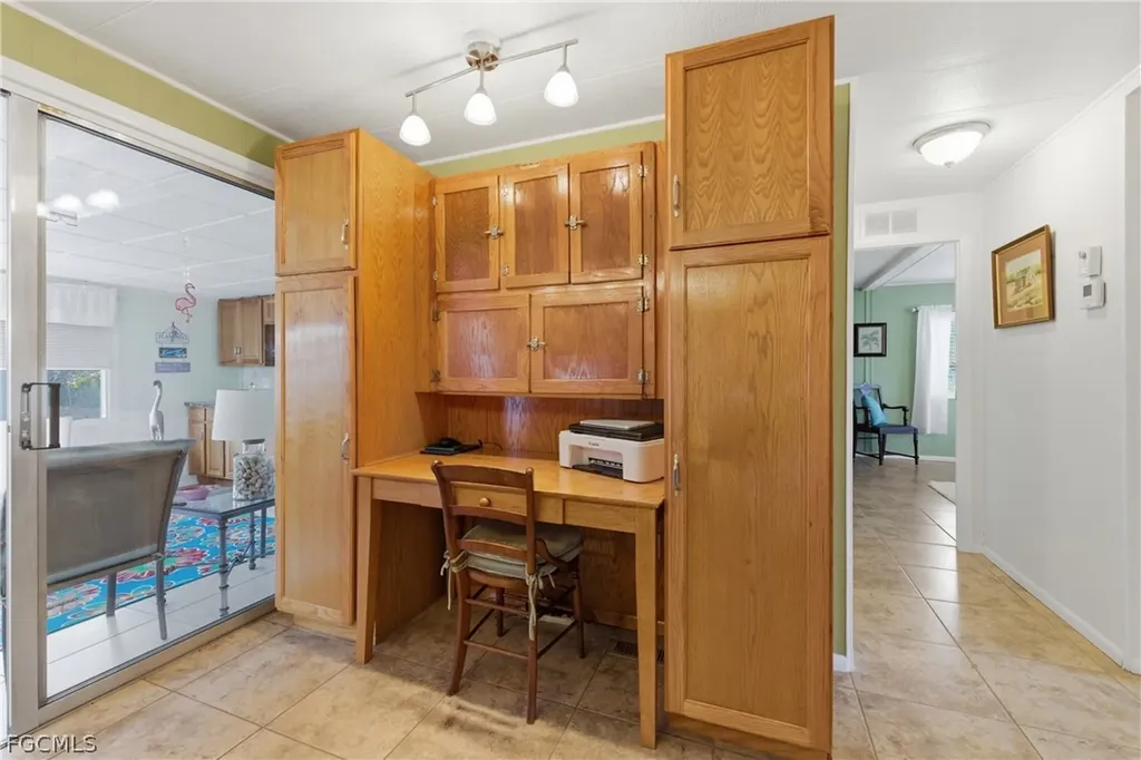 734 Knotty Pine Circle North Fort Myers FL 33917