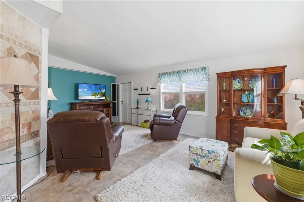 734 Knotty Pine Circle North Fort Myers FL 33917