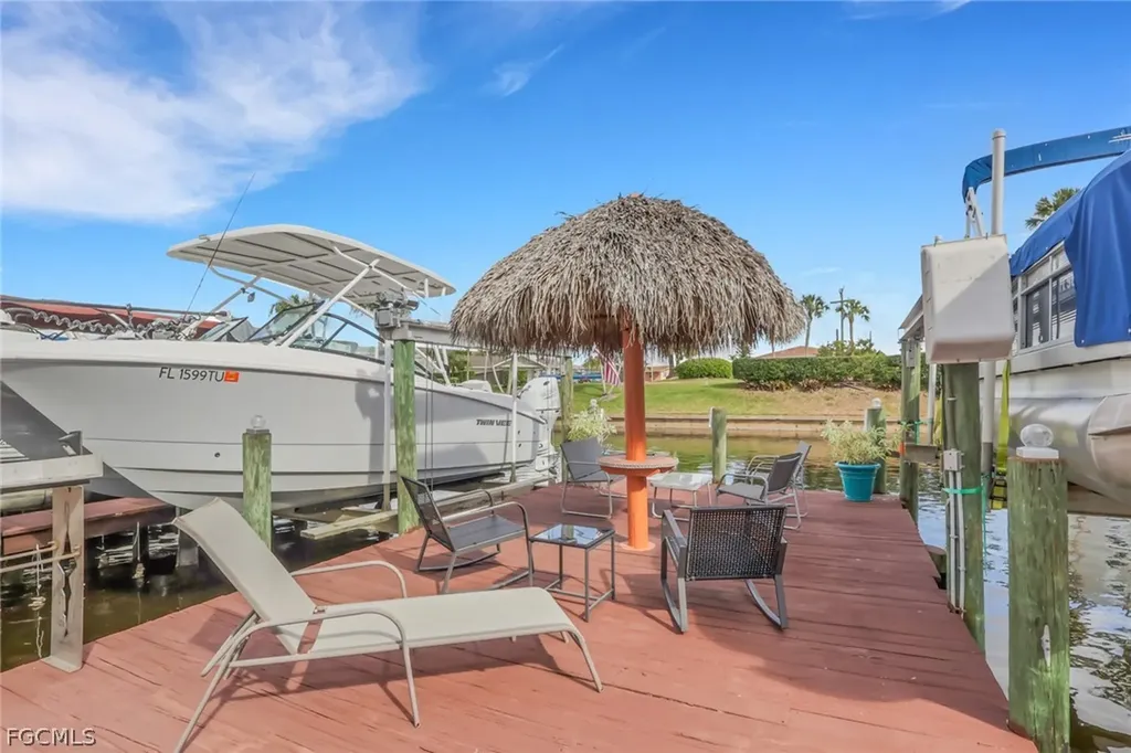 1018 SE 38th Street Cape Coral FL 33904